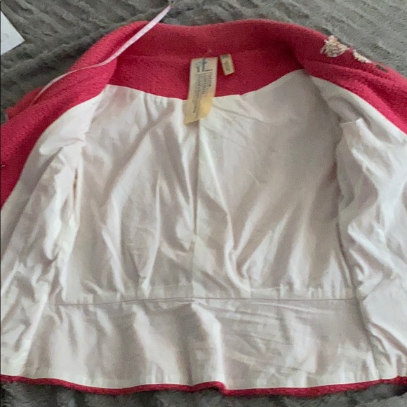 Pink jacket - Picture 5 of 7